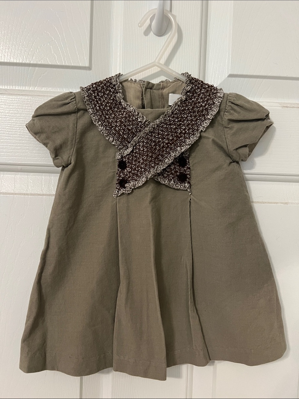 Girls Olive Green Short Sleeve Dress with Decorative Textured Collar